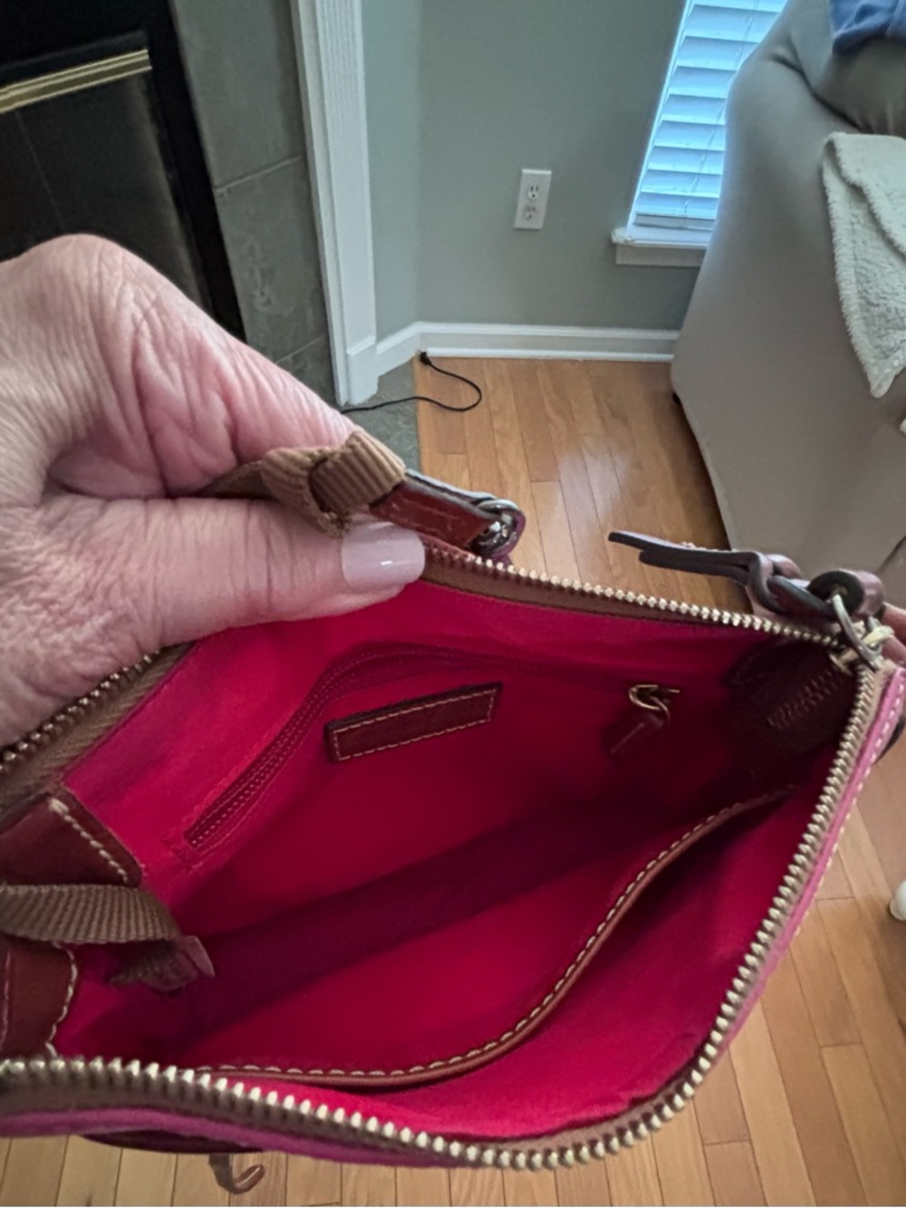 Dooney & Bourke Pink Pebble Leather Wristlet Clutch - Picture 3 of 5